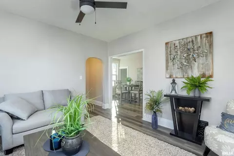 1006 17th Ave, Moline, IL 61265 photo 5