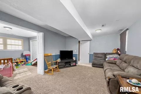 308 Cherokee Dr, Park View, IA 52748 photo 22