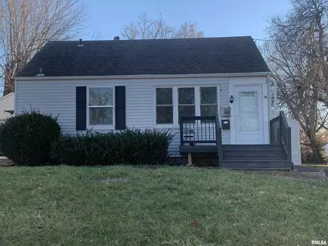 2236 Sycamore St, Quincy, IL 62301