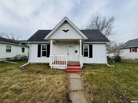 3020 Dubuque St, Davenport, IA 52803