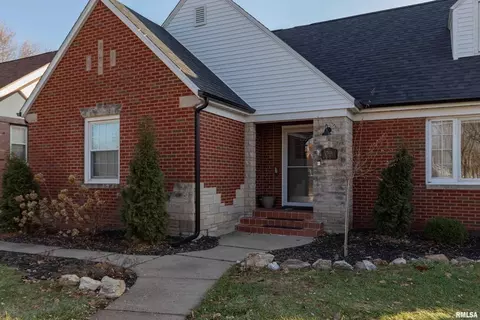 2806 25th Ave #A, Moline, IL 61265 photo 3
