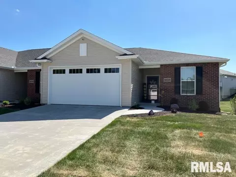 5654 Kristi Ln, Bettendorf, IA 52722