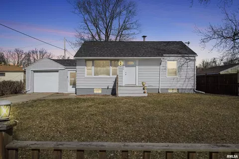 4001 6th Ave, East Moline, IL 61244