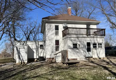 312 E Gale St, Williamsfield, IL 61489 photo 4
