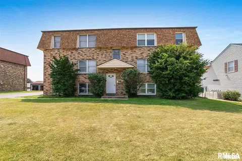 2029 E 38th Street Pl, Davenport, IA 52807