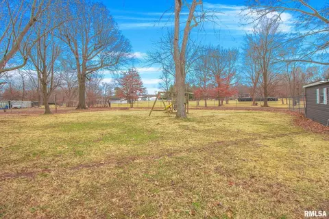 2112 W Cherry St, Herrin, IL 62948 photo 25
