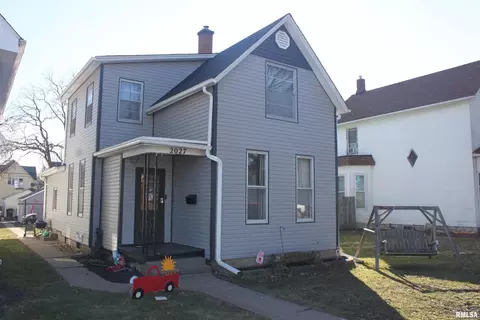 2027 W 3rd St, Davenport, IA 52802