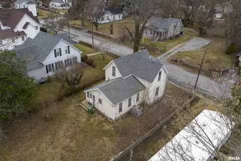 107 W Maple St, Cobden, IL 62920 photo 31