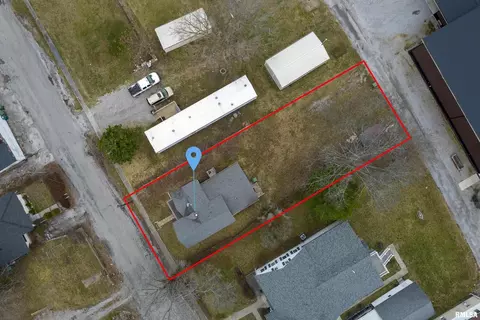 107 W Maple St, Cobden, IL 62920 photo 28