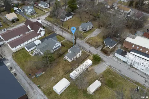 107 W Maple St, Cobden, IL 62920 photo 30