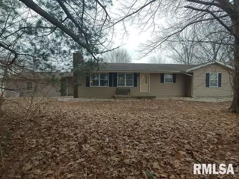 8080 Wildwood Acres Rd, Springfield, IL 62707