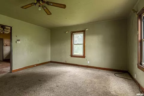 12454 Fox Ln, Marion, IL 62959 photo 3