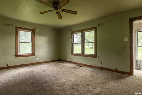 12454 Fox Ln, Marion, IL 62959 photo 2
