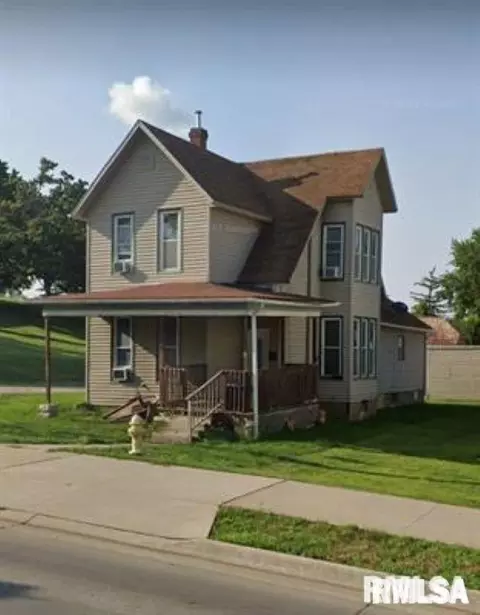 268 N 19th Ave, Clinton, IA 52732