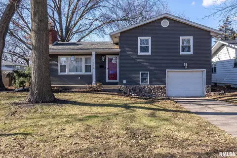 1514 21st St, Bettendorf, IA 52722