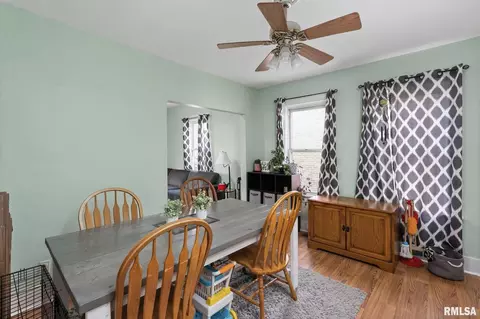 2340 32nd St, Moline, IL 61265 photo 6