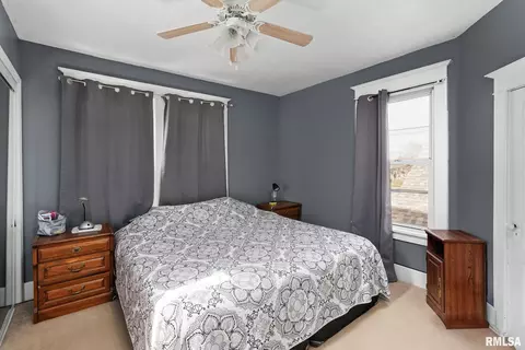 2340 32nd St, Moline, IL 61265 photo 10