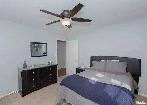 1702 35th St, Moline, IL 61265 photo 16