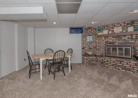 1702 35th St, Moline, IL 61265 photo 19