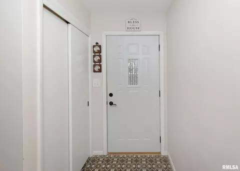 1702 35th St, Moline, IL 61265 photo 7