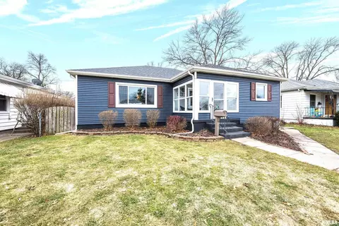 519 W 31st St, Davenport, IA 52803