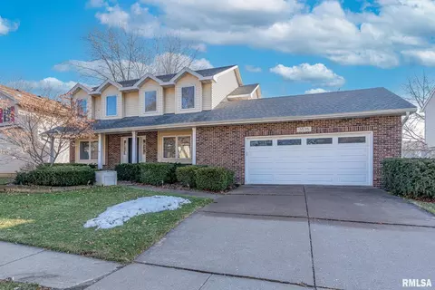 3535 Woodberry Pl, Bettendorf, IA 52722