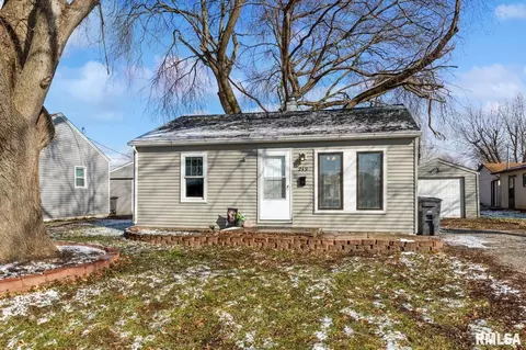 249 4th St E, Milan, IL 61264 photo 4