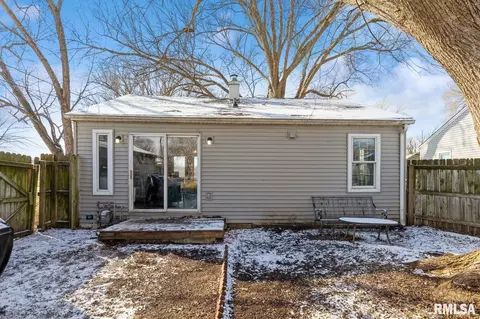 249 4th St E, Milan, IL 61264 photo 3