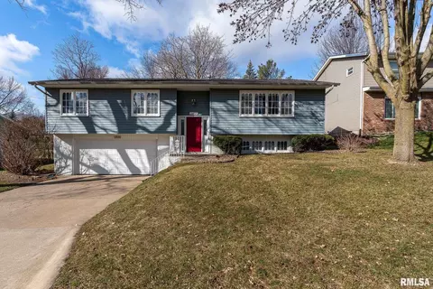 2800 47th Street Ct, Rock Island, IL 61201
