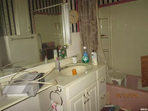 839 S Walnut St, Springfield, IL 62704 photo 12