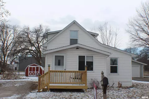 3925 12th St, Moline, IL 61265