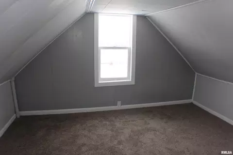 3925 12th St, Moline, IL 61265 photo 13