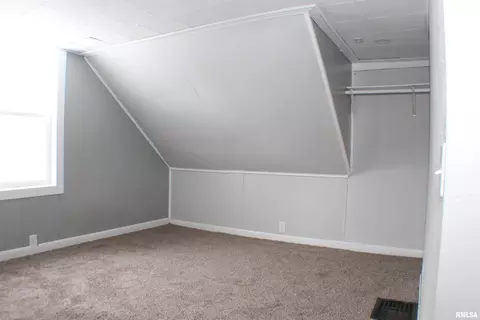 3925 12th St, Moline, IL 61265 photo 12