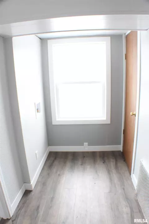 3925 12th St, Moline, IL 61265 photo 14