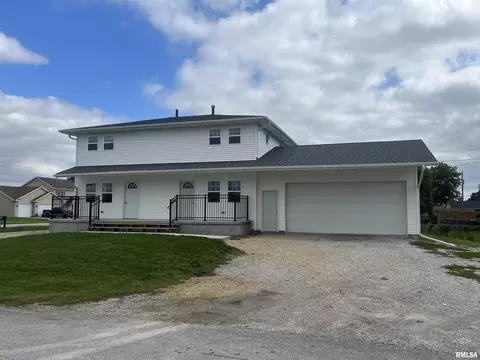 739-741 N Neisse St, Blue Grass, IA 52726