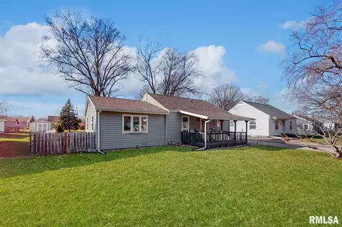 1225 49th St, Moline, IL 61265 photo 2