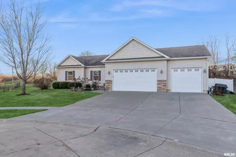626 N 6th Street Ct, Princeton, IA 52768