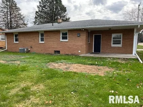 520 E High St, Morrison, IL 61270 photo 4