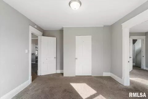 1104 3rd St, Moline, IL 61265 photo 26