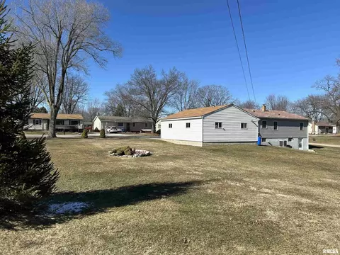 1609 14th St, Silvis, IL 61282 photo 5