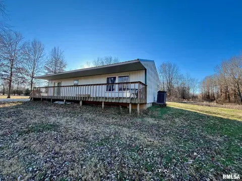 300 E Adams St, Hurst, IL 62949