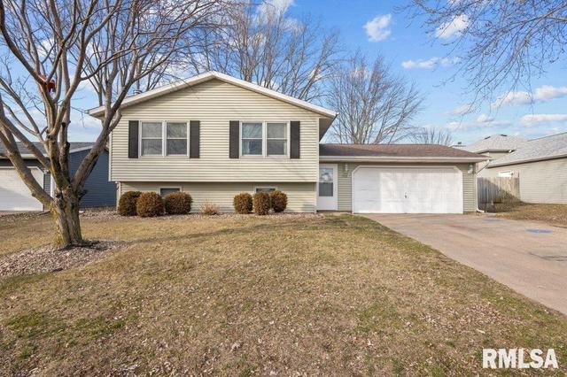 1512 W 48th St, Davenport, IA 52806