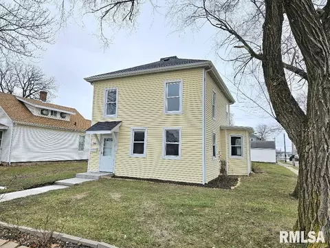1000 E 8th St, Muscatine, IA 52761