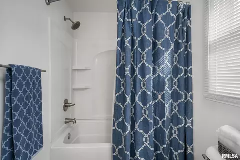 920 54th St #B, Moline, IL 61265 photo 10