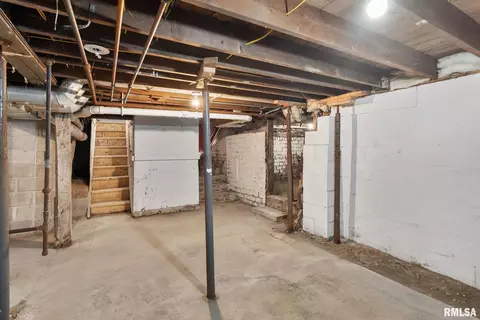 920 54th St #B, Moline, IL 61265 photo 17