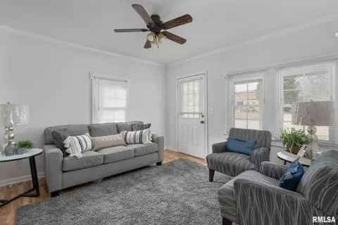920 54th St #B, Moline, IL 61265 photo 5