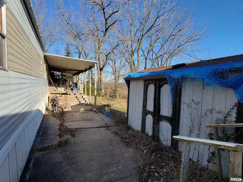 22954 245th St, Eldridge, IA 52748 photo 6