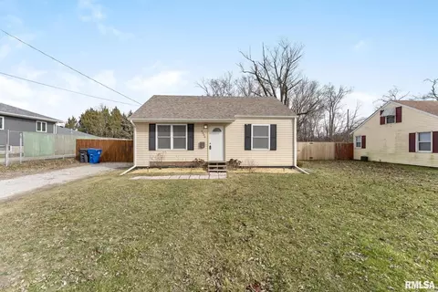 4006 26th St #A, Moline, IL 61265