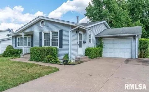 2233 Jebens Ave, Davenport, IA 52804