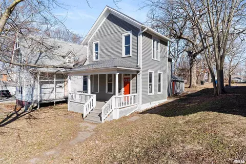 1225 N Perry St, Davenport, IA 52803
